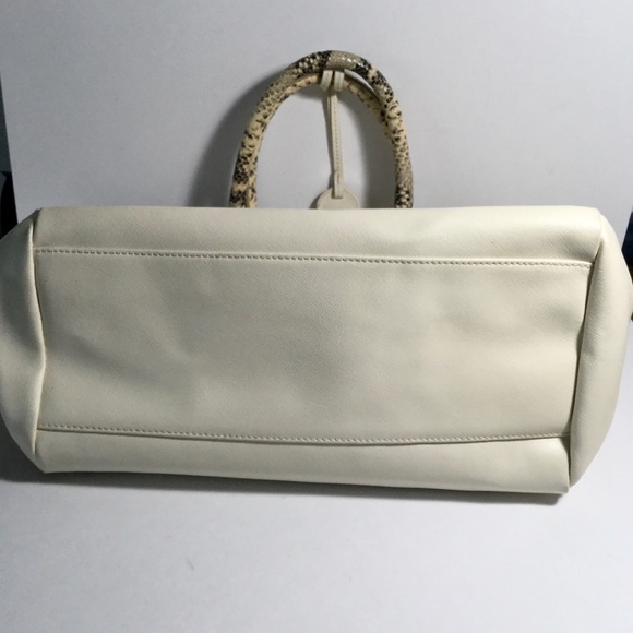 BADGLEY MISCHKA cream snake handbag with strap - Picture 8 of 8